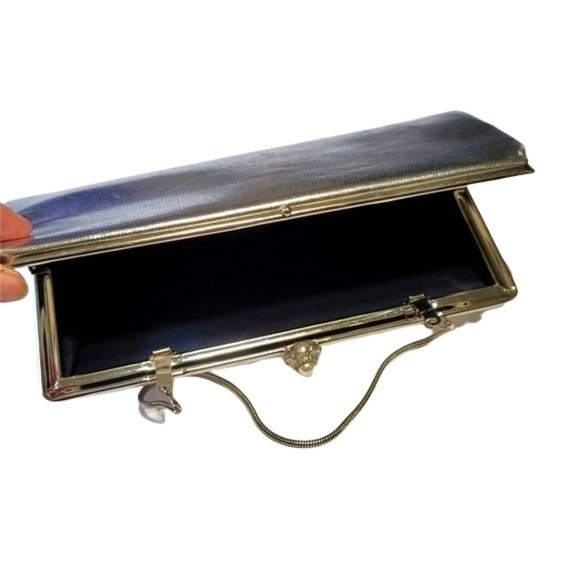 VINTAGE Glam Silver Metallic Faux (?) Leather Pearl Snap Jeweled Clutch Handbag - Picture 5 of 7